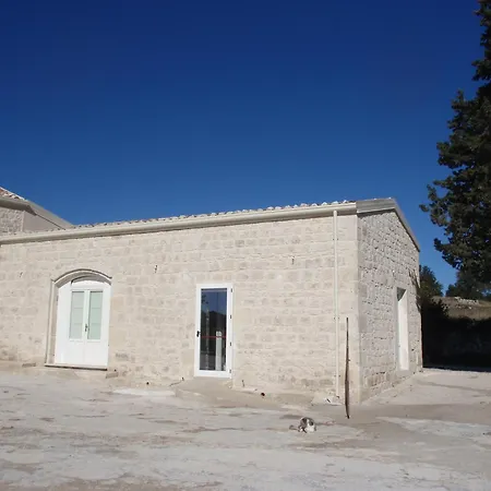 Farm stay Antico Carrubo *